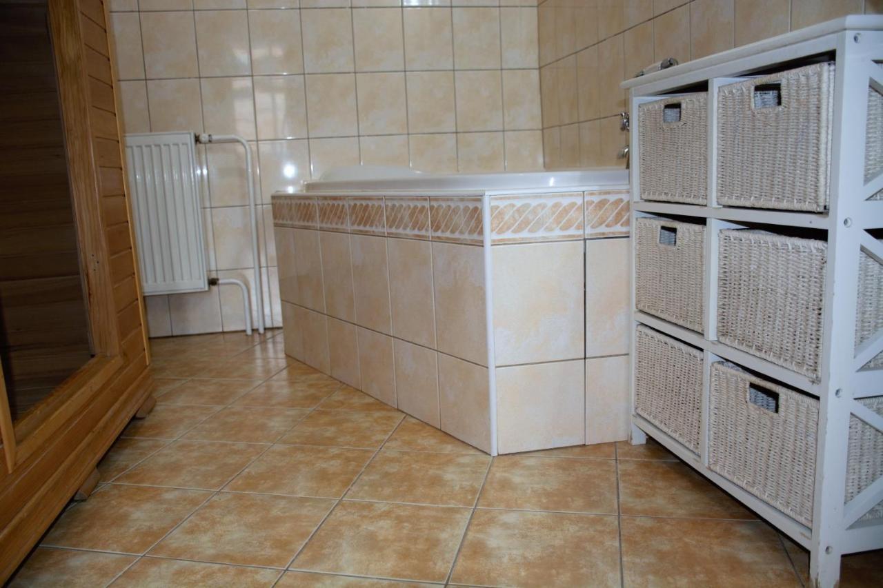 Na Konske Farme Daire Malecov Dış mekan fotoğraf